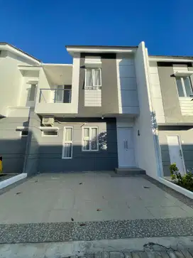 Rumah 3 Kamar Tidur Semi Furnished di Grand City Balikpapan