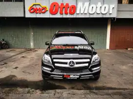 Mercedes Benz GL400 Th16