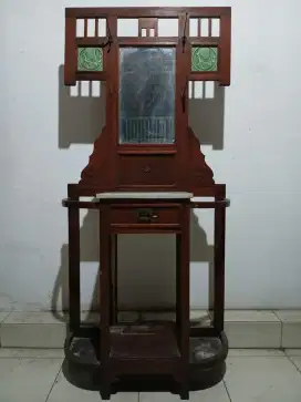 Meja kayu +cermin