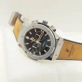 Jam tangan pria Hublot Automatic