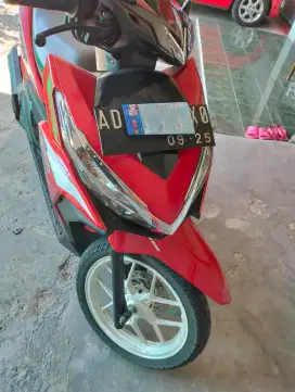 Honda vario 125 th 2015 merah