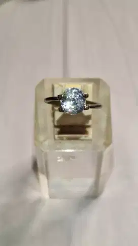 Di jual Fancy color sapphire 3,57 ct No heat Srilanka