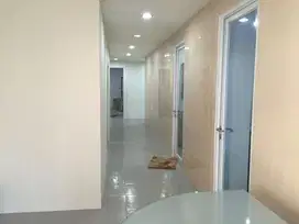 Disewakan Kantor Strategis di Depan Stasiun Kereta Cikini