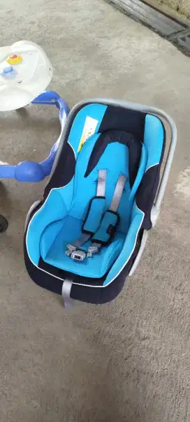 Car seat /dudukan bayi di mobil merk pliko