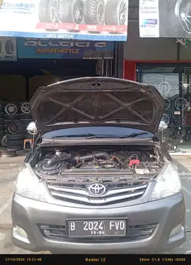 Toyota Kijang Innova 2009 Bensin