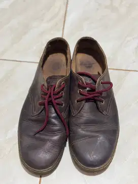 Sepatu dr martens size 45