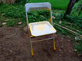 Kursi Lipat Antik Chitose