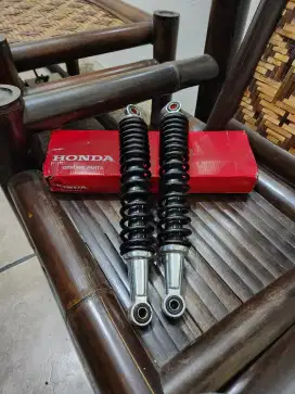 Shock belakang supra x 125 karisma blade ori