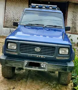 DAIHATSU FEROZA BIRU 1994 MT 1600CC BENSIN MESIN HALUS SIAP TOURING