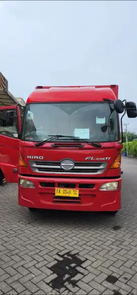 Hino lohan thn 2012 box besi tronton fl235ti kondisi istimewa