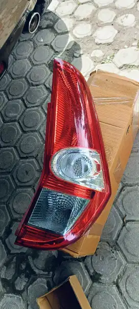 Lampu belakang suzuki Splash