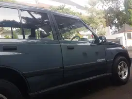 Suzuki Escudo 1995 Bensin