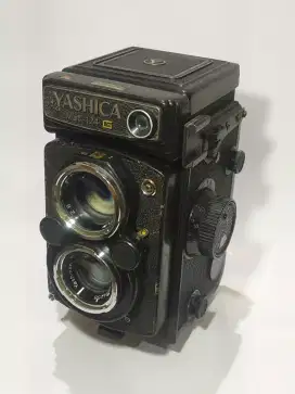 Kamera Yashica Mat 124 G