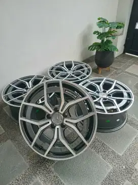 Velg Mercy R18 Replika AMG W213