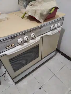 kompor 4 tungku + oven