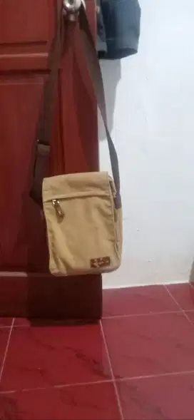 Tas selempang berbahan  kanvas , Lok Babelan Bekut.15