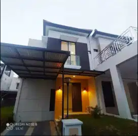 Di sewakan rumah Di Holland Village Manado