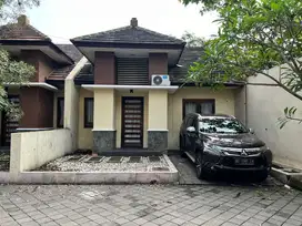 Rumah murah di perumahan cluster sektor 10 solo baru