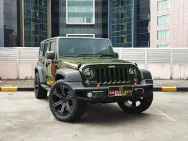 Jeep Wrangler Renegade Rubicon JK 2014 Murah Low km