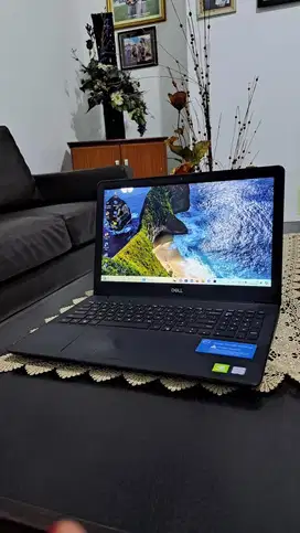 Laptop Gaming Dell Core i7 gen 8 VGA 4GB