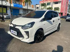 Pajak Panjang - Toyota Agya 1.2 GR Sport Bensin-MT 2022 Putih (6UQ)