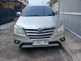 Toyota Kijang Innova 2014 Bensin