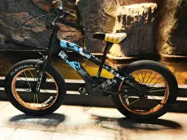 Sepeda BMX anak uk 18 Pacific