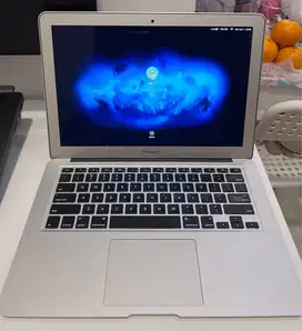 Macbook Air 13 in 2013 i5 4 128gb