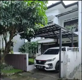 Disewakan 2 lt 
Buahbatu dkt pintu tol  furniture khusus rumah tinggal