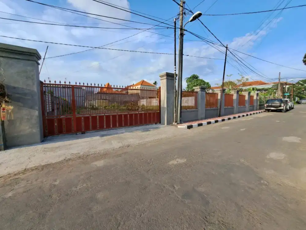 DI JUAL LAHAN PREMIUM DI MOH YAMIN RENON ,DPS ( BISA DI BELI STENGAH )