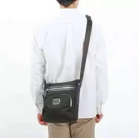 Tas Tumi north south jarvis selempang new edition nilon hitam or biru
