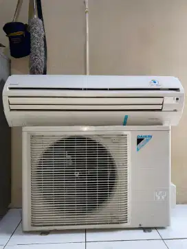 Siap mendinginkan ruangan anda dari ½pk sampai 2 pk barang bergaransi