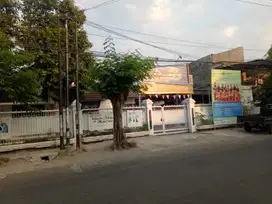 Dijual Rumah Usaha (Ex Bangunan Sekolah) Jl. Raya Ketintang Madya