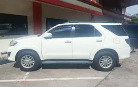 Toyota Fortuner 2012