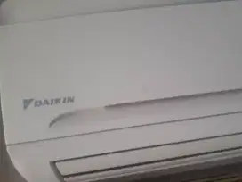 Tukar Tambah Indoor AC Daikin Thailand 1/2 PK