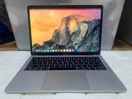 Macbook Air 13 in 2020 i3 8 128gb
