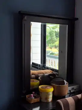 DIJUAL MEJA RIAS KAYU KONDISI BAGUS, NEGO DI TEMPAT!