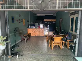 Lowongan Pekerjaan Barista dan Merangkap Kasir