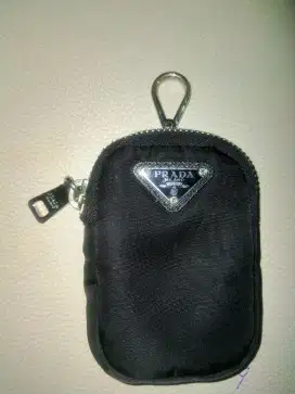 Prada Re-Edition 2005 Black Nylon 2020 Shoulder Bag