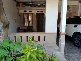 DIKONTRAKKAN RUMAH (26 Juta/tahun) di Perum Griya Rosela, Pamulang