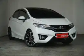 HONDA JAZZ RS A/T 2015 PUTIH