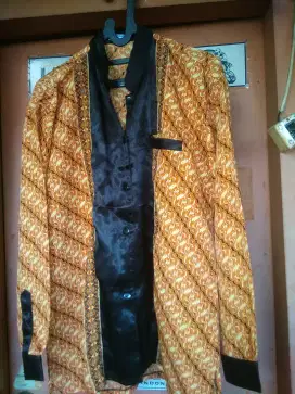 Baju batik merk Deo Hadi