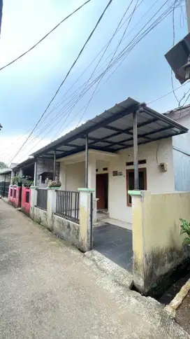 Dijual rumah pribadi (BUTUH CEPAT)