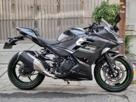 kawasaki New Ninja 250 non abs odo 700km 2022 250fi Grey led facelift