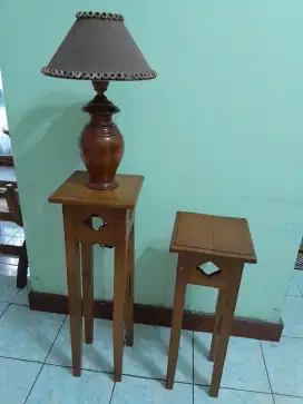 2 meja pasangan kecil