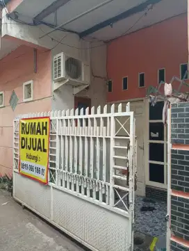 Dijual rumah strategis