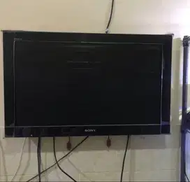 Tv SONY LCD WARNA