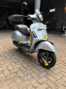 VESPA GTS 300 HPE 2023