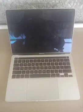 MACBOOK PRO (LCD MATI)