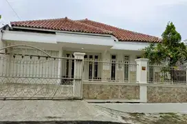 Dikontrakan rumah bulanan / tahunan lengkap dengan isinya